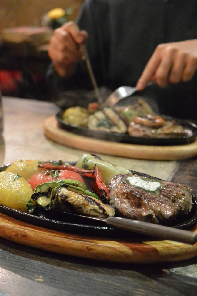 レストラン『DVERI』のビーフステーキ。