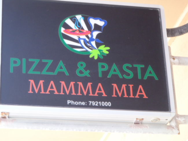 昼間のMaafushi島散策時に見つけていたイタリアンの・・・