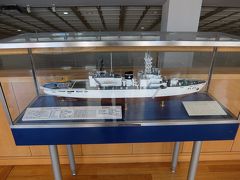続いてお隣の横浜みなと博物館へ。
横浜生まれの巡視船として現在はお台場に展示されている「宗谷」の模型がありました。鶴見、本牧、磯子には今も造船所がありますね。

この先は撮影禁止。
ペリーが浦賀に黒船でやってきた様子を再現した模型から始まり、建設、震災、戦争、復興、高度成長と横浜港の歴史が詳しく解説されていました。
たくさんの船の模型や操船シミュレータもあり、子どもも多く来て楽しんでいました。