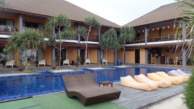 今回はホテルを転々としましたが、最後はお気に入りのサンセットハウスギリメノでお世話になりました。<br />