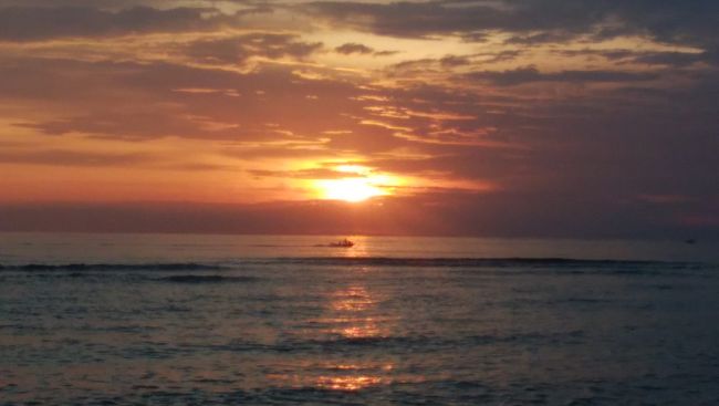 楽しかったギリメノでの滞在も終わり、バリ島へ戻ります。