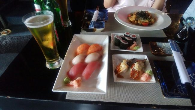 ３０日もアジアに居ると日本食が恋しくなり、少しお高めですがクタでお寿司を食べました！<br /><br />この後はデンパサールークアラルンプールーランカウイから、船に乗ってリペ島へ渡りました。<br /><br />続きは４トラのタイークラビになります。