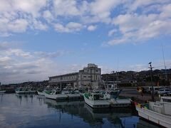 銚子は7年連続水揚げ量(高ではあらず)
日本一になりました！
梅雨時は入梅いわし、初夏～お盆前は
大きい磯牡蠣が特にお薦め