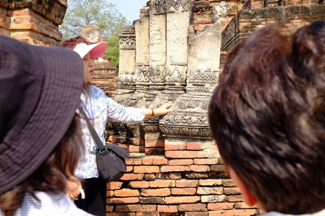 当時はレンガの上にはこのように<br />装飾されていたようです<br />（これはレプリカ）