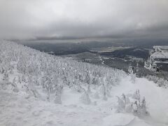 山頂は本日も激寒！
-15℃です。
更に風が昨日より強いので体感温度はもっと下です。