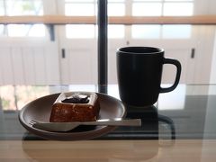 外宮を参拝した後は、外宮前にある「ﾀﾞﾝﾃﾞﾗｲｵﾝ･ﾁｮｺﾚｰﾄ」へ。
スモアをいただきました。
焼いたマシュマロはもちもちふっくらで、
甘いけれども美味しかった～(#^.^#)