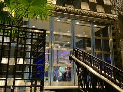 今回はシェラトン香港ホテル＆タワーズの指定プランです。
立地がとてもよく、香港で有名なペニンシュラの隣で、同じ建物にそごうがあります。