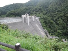 　ということで　奥四万湖（ダム湖）まで行ってきました。