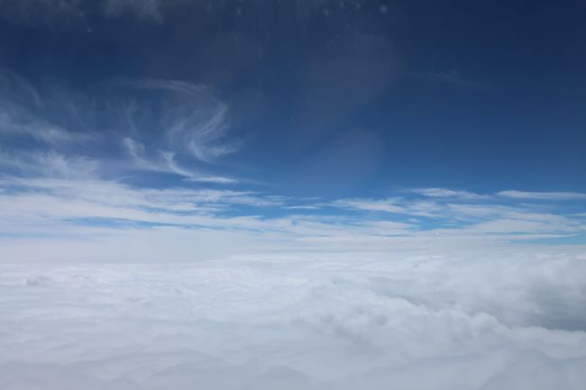 定刻通りに、飛行機はテイクオフ。<br /><br />私の大好きな景色が、広がりますヾ(＠^▽^＠)ノ 