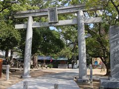 東萩駅から徒歩で松陰神社へ。市内を循環するバスもある。
松陰神社、言わずと知れた吉田松陰を祀る神社。
境内には、松下村塾も残されている。