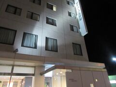 今日はこちらに泊まります。
琴平パークホテルです。
ビジネスホテルだけど大浴場があるよ