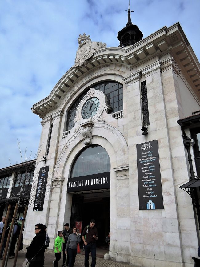 フードコートへの入り口です。<br />