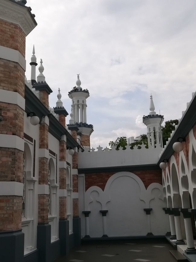 ジャメ、モスクの中（リニューアルされてきれい）