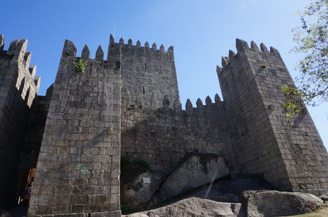 <br />ギマランイス城