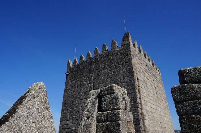 <br />ギマランイス城