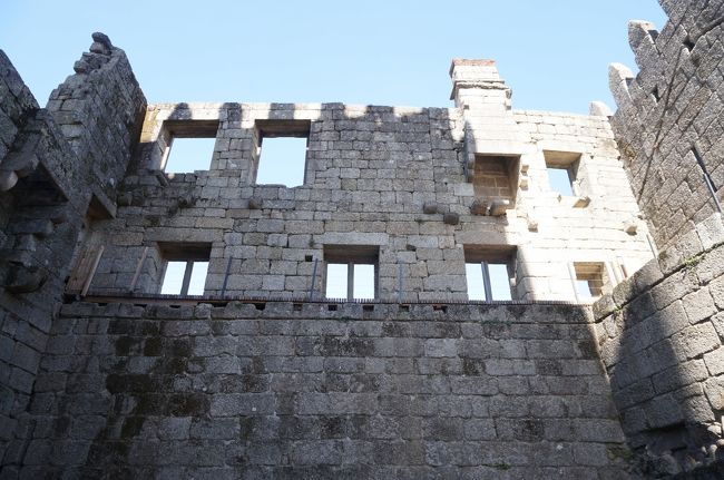 <br />ギマランイス城