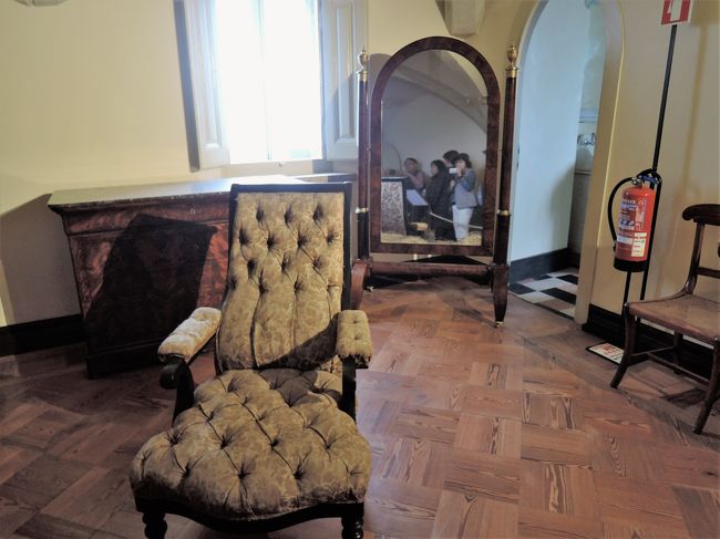 ゆったりくつろげそうな椅子。<br />