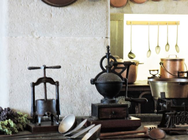 コーヒーミルかな？<br />