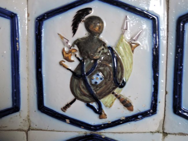 騎馬の騎士ですかね？<br />