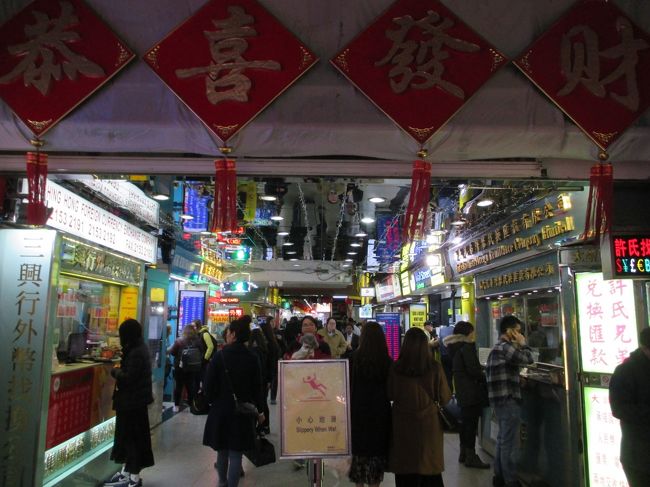 この時期は飾りつけがいいですね。