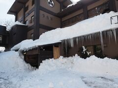 2泊目の宿、自在館さん。こちらは一段と雪深い。