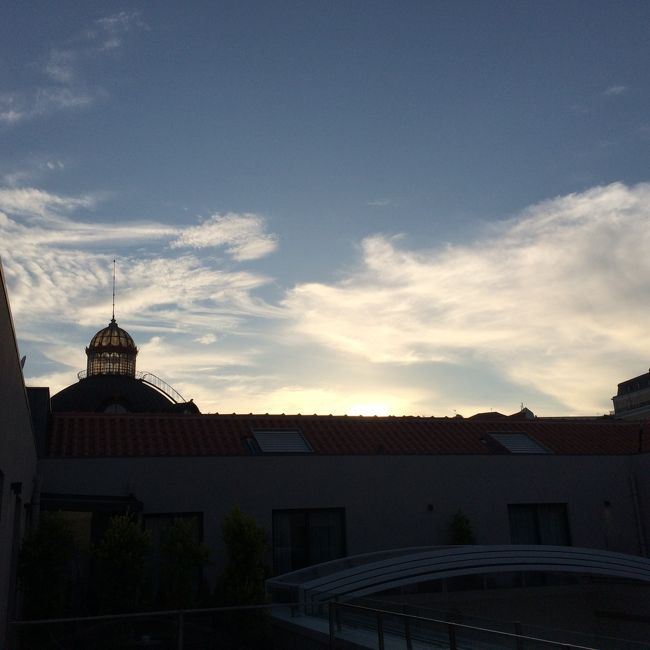 日が暮れていきます。