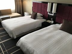 今回の宿泊先、ホテル日航金沢にチェックイン。
駅からも近く、清潔で良いホテルでした。

また金沢に行くことがあれば、利用したいと思います。