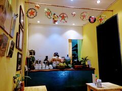 バインミーがすごく美味しかったのでまた同じ店で朝食。
飾りつけも可愛くていいなぁ。