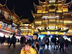 豫園商城のライトアップ