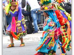 【ブラジルでボリビアカーニバル】

ブラジル国内からだけでは無く、周辺各国からも商人たちが、衣類の買い付けに、集まって来ます。