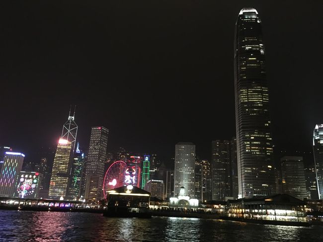 フェリーからの夜景です。