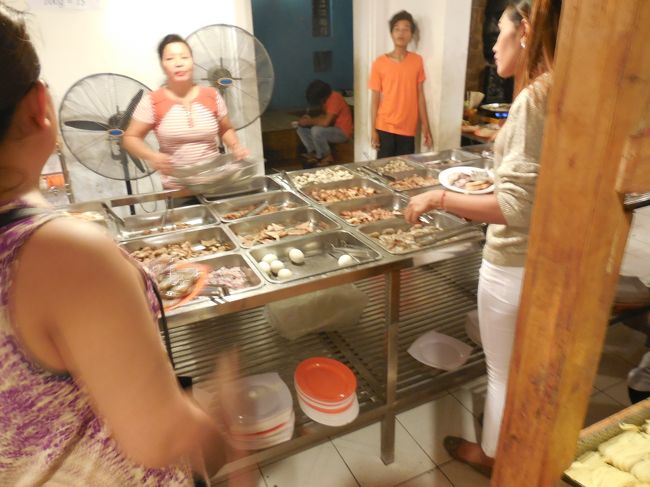 いろんなものが並べられています。