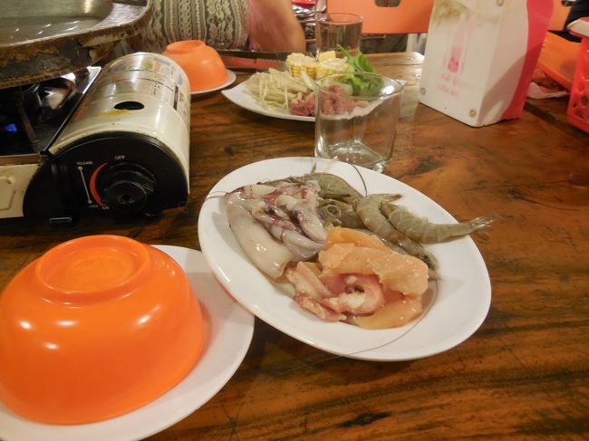 海鮮類も、海老やイカなどがありました。
