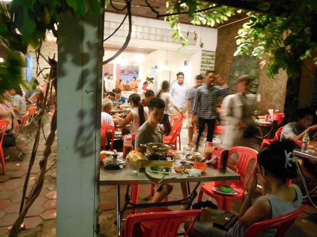 外にも席が設置されています。