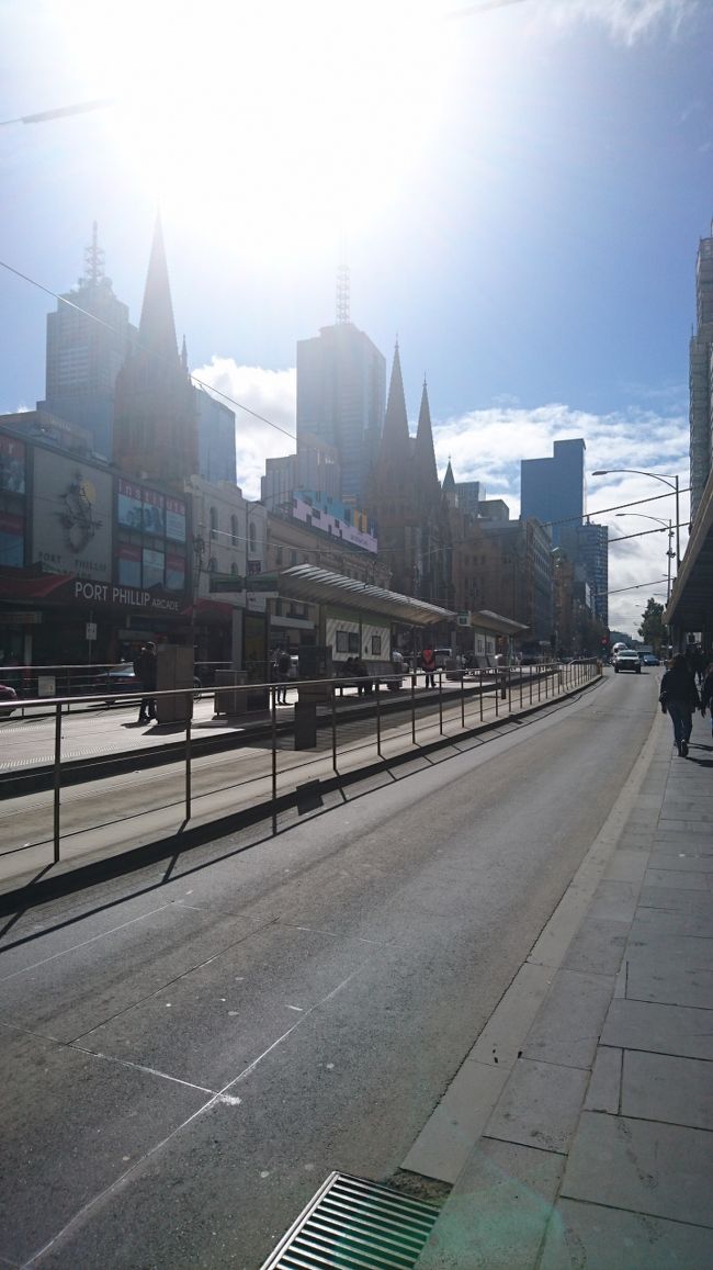 ケアンズとはまったく違う、<br />ヨーロッパな街並みが素敵ですね♪<br />