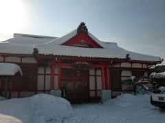 駅舎も神社チック