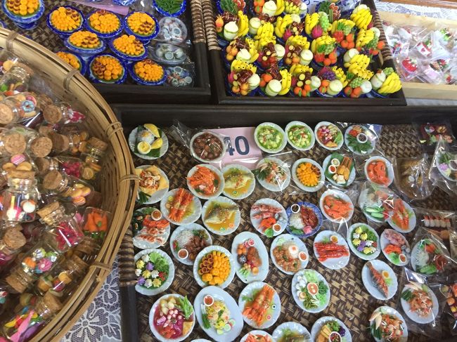 こちらはタイ料理、と思いきや<br />マグネット。