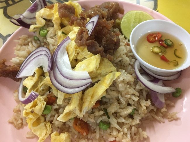 カオ・クルック・カピ。<br />到着した日にドンムアンで買ったお弁当と同じカピごはん。