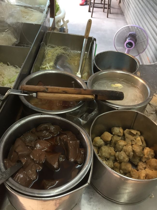 麺の種類、スープの種類は自由に選べます。