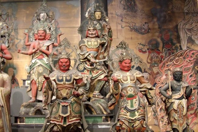 二十八部衆と風神・雷神の30尊。