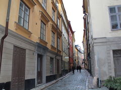 「古い街」を意味するガムラスタンの中でもさらに古いエリアが、
Västerlånggatan と Österlånggatan に挟まれたところ。
その中のKindstugatanもメインのストリートの一つだった。