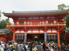八坂神社は、すごい人でした。