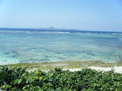 水族館をあとにし、エメラルドビーチへ。
水が透明で息を飲むほどの美しさです。