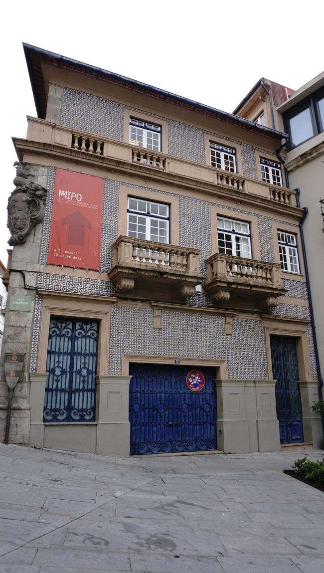 建物はそれぞれに特徴があり、街歩きが楽しかったです。欧州の文化に中東の文化が融合しており、何とも言えない装飾の美しさです。