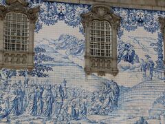 「カルモ教会」側壁のアズレージョ

背後に描かれているのはカルメル会発祥の地である
カルメル山だそう。