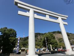 11:25
大鳥居が見えてきました！ん～いいお天気(≧▽≦)