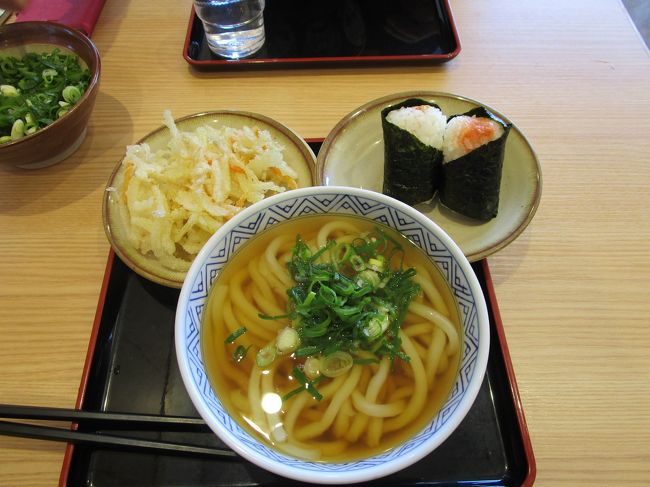 友人と会ってランチ<br /><br />どんどんといううどん屋さん