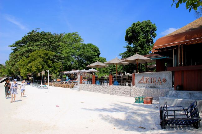 ☆Akira Lipe Resort , Pattaya Beach @ Koh Lipe Thai<br /><br />４年前にオープンしたAkira Lipe Resortのプール。<br /><br />http://www.akiralipe.com/<br />