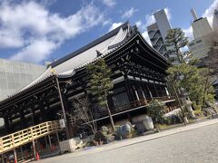 途中で見つけたこのお寺は「本能寺」
どうしても織田信長の最期「本能寺の変」を思い出します。