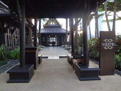 Shangri-La Hotel（シャングリラホテル）

12月07日（木）　　　

タイ伝統建築が印象的なタイ料理レストラン

